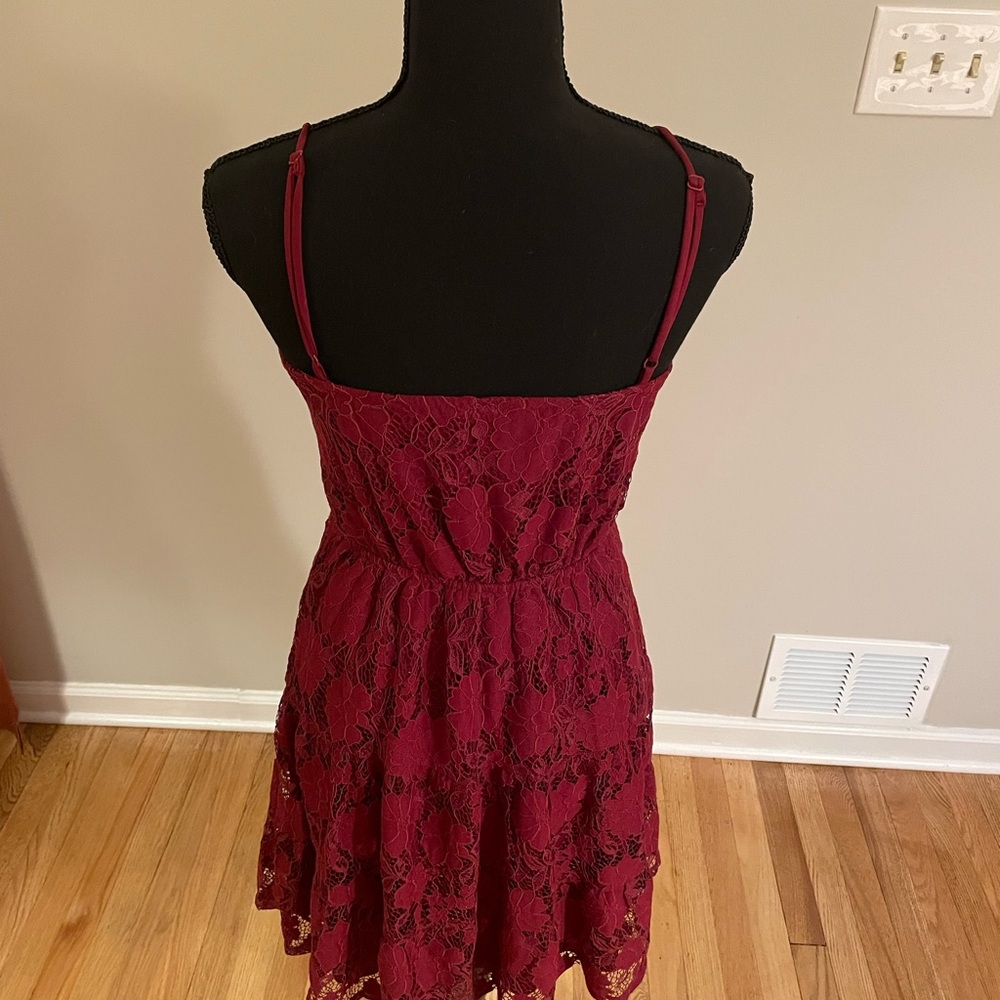✨XS~Wine/burgundy, beautiful lace, sweetheart neckline dress.NWOT! - Picture 5 of 7